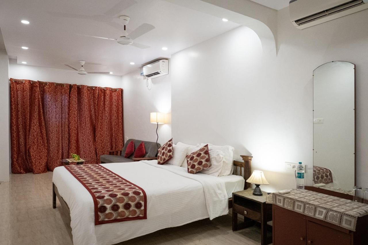 Shanu'S Seaside Inn - A Family-Run Guesthouse Just 100 Metres From Candolim Beach エクステリア 写真