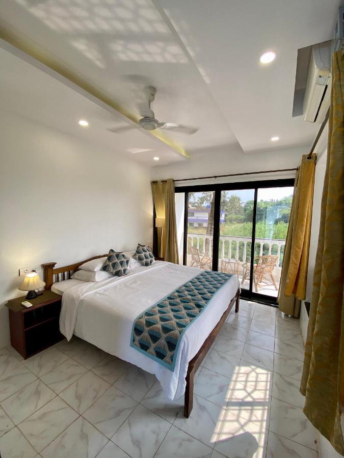 Shanu'S Seaside Inn - A Family-Run Guesthouse Just 100 Metres From Candolim Beach エクステリア 写真