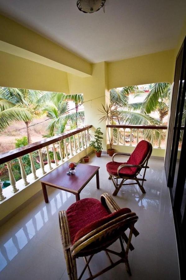 Shanu'S Seaside Inn - A Family-Run Guesthouse Just 100 Metres From Candolim Beach エクステリア 写真