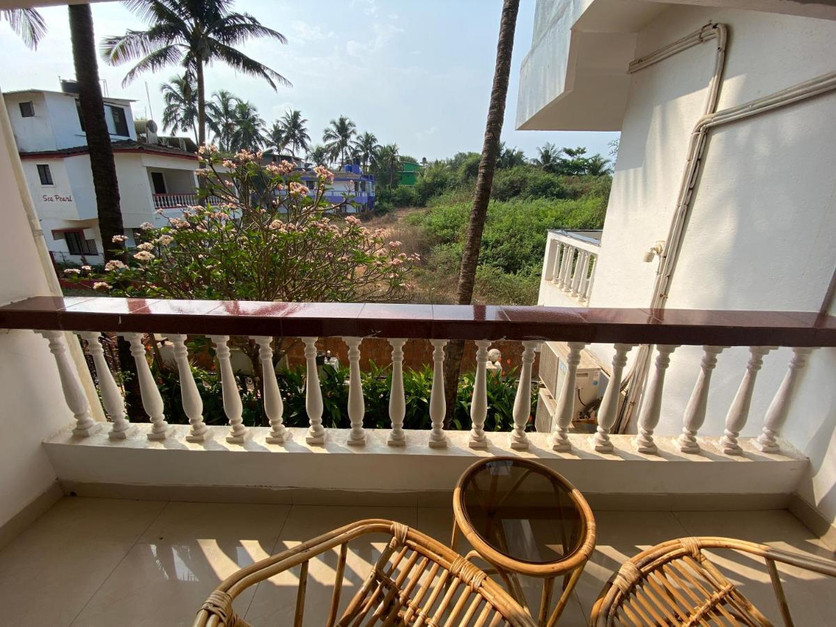 Shanu'S Seaside Inn - A Family-Run Guesthouse Just 100 Metres From Candolim Beach エクステリア 写真